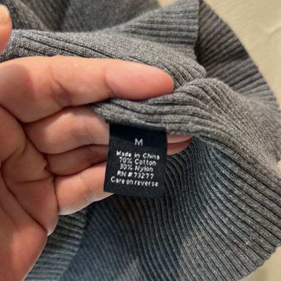 APT. 9 gray long sleeve full zip knit sweater with ribbed accents Medium - Picture 4 of 7